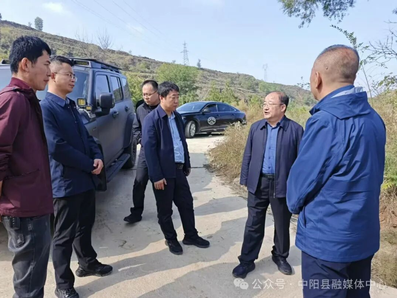 刘海生到金罗镇西合村调研地质灾害隐患防治工作
