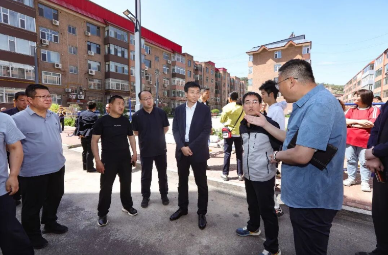 王峰调研督导小区物业服务突出问题整治工作